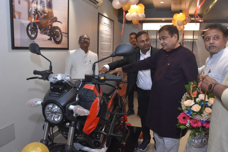 Hon’ble Union Minister Nitin Gadkari Inaugurates Oben Electric’s 75th Showroom In Nagpur