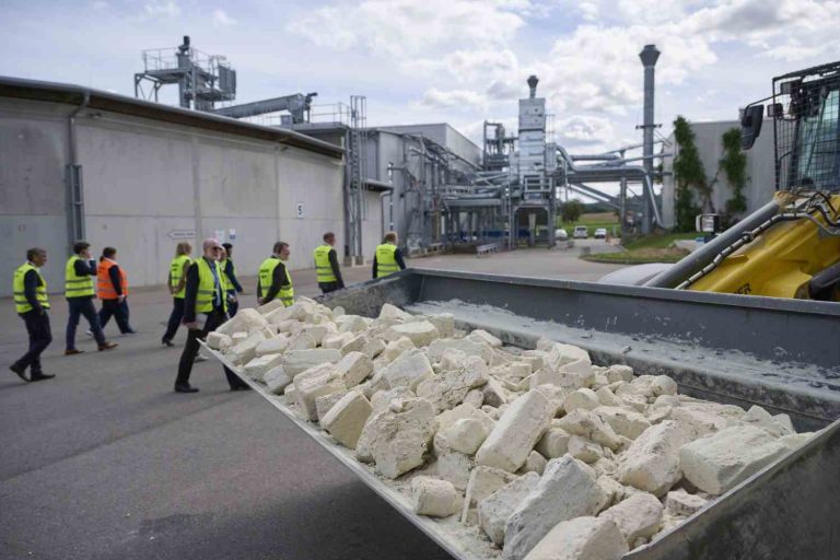 Covestro and puren Work to Lower the Environmental Footprint of purenit®